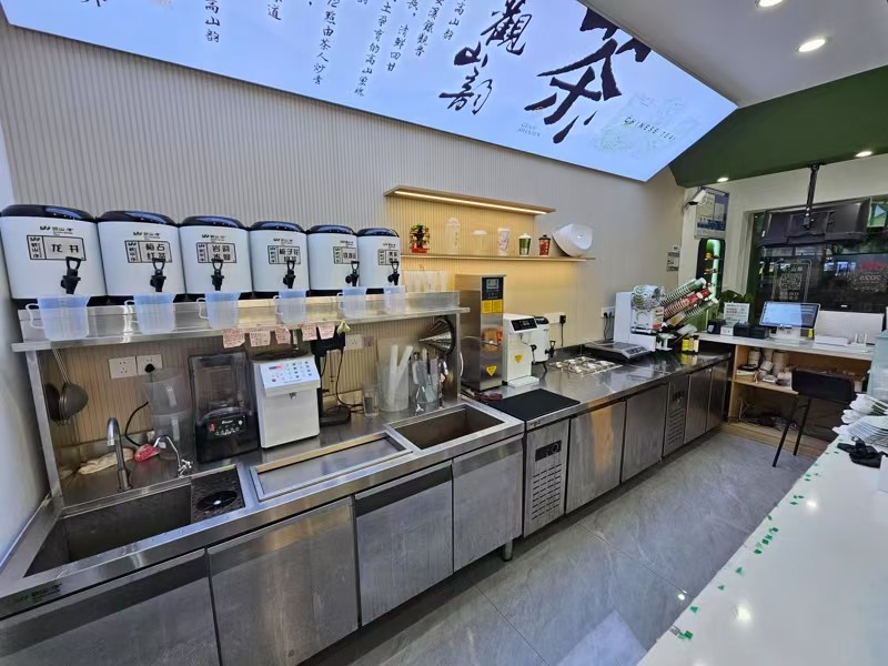好运转（观山序）小区门口旁商业街营业中奶茶饮品店转让