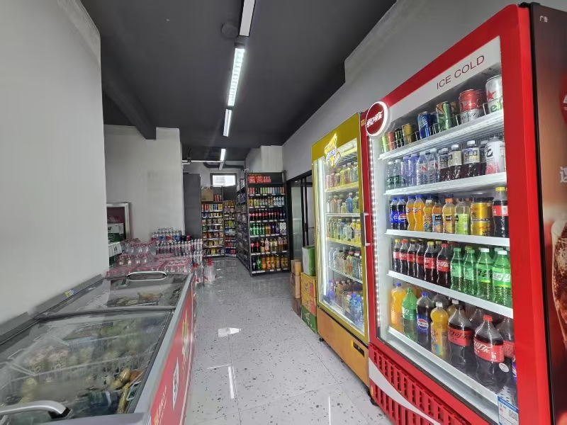 好运转（578）平湖小区门口第一家超市店转让