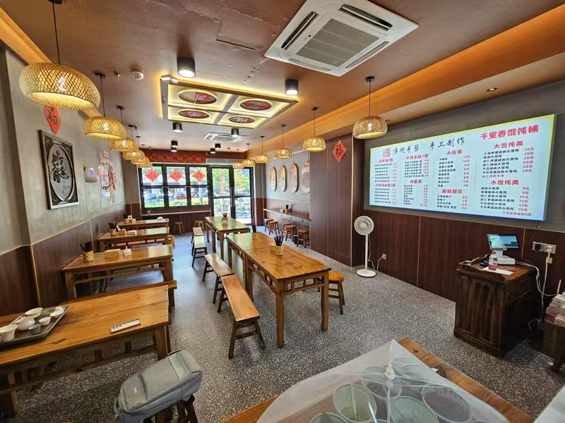 好运转（生烫牛肉米线）写字楼下面餐饮小吃美食街牛肉米线店转让