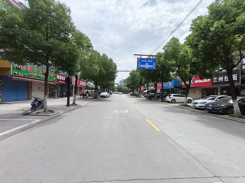 好运转（110平精装烧烤店）桐乡市濮院金龙新村数万人成熟小区烧烤店转让