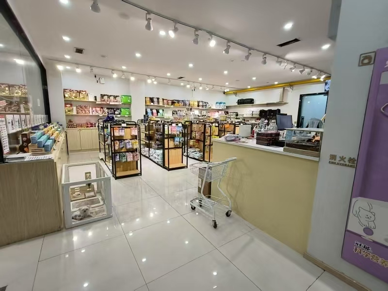 好运转（村口萌兽空店转让）嘉善万联城四间大门面旺铺转让