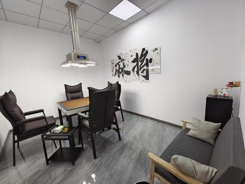 好运转（麻上胡棋牌）经开万达220㎡24小时营业、自助棋牌室转让 