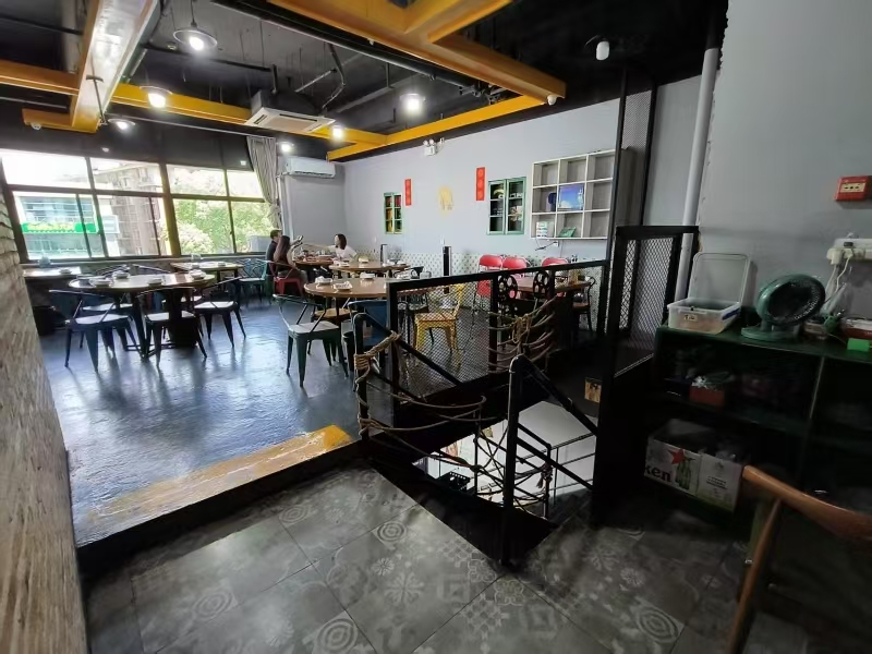 好运转（徐施兄）嘉兴市区十字路口360平餐饮店转让