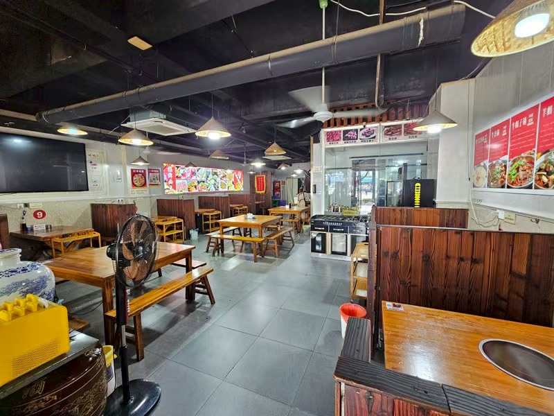好运转（农家牛羊肉）纯一层180㎡餐饮店转让、已开了8年