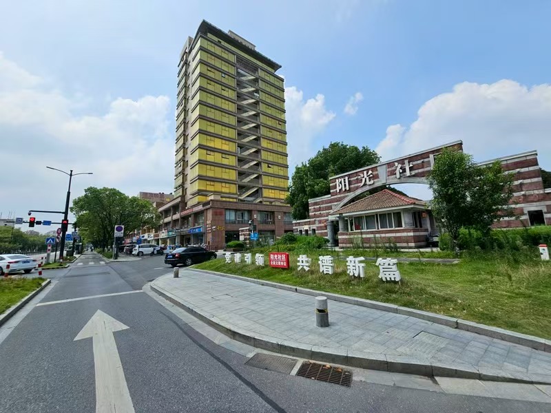 好运转（农家牛羊肉）纯一层180㎡餐饮店转让、已开了8年
