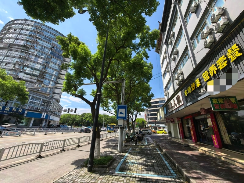 好运转（水上人家）海宁海昌南路十字路口开了8年餐饮店转让