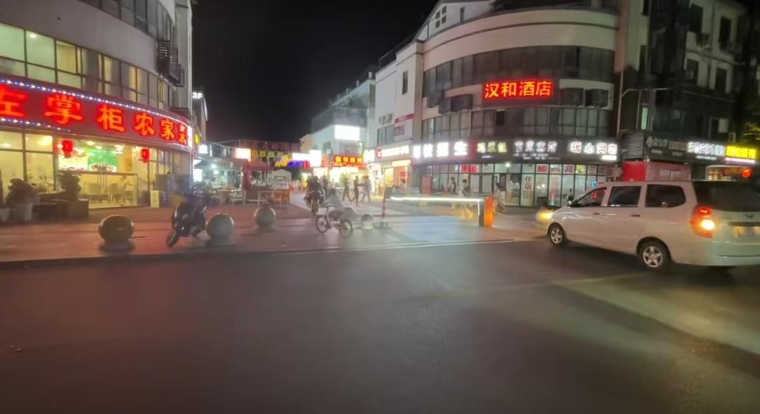 好运转（烧饼夹菜）嘉善富士康乐成商业广场主街拐角小吃店转让