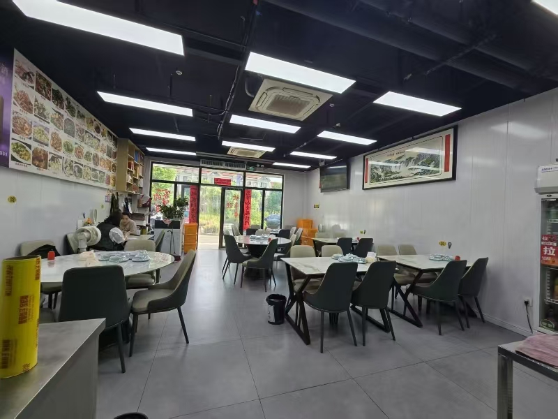 好运转（小敏饭店）双小区门口精装180㎡餐饮店转让、