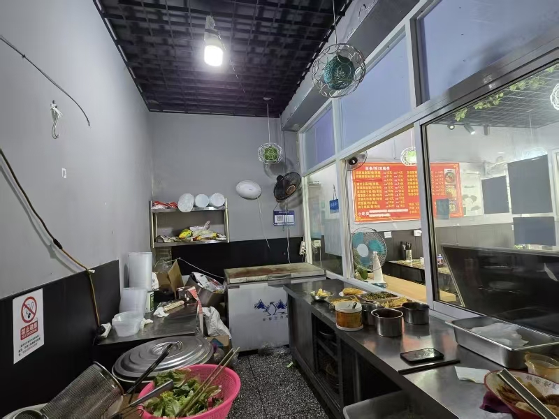 好运转（659）桐乡小蜜蜂两个门面餐饮店转让