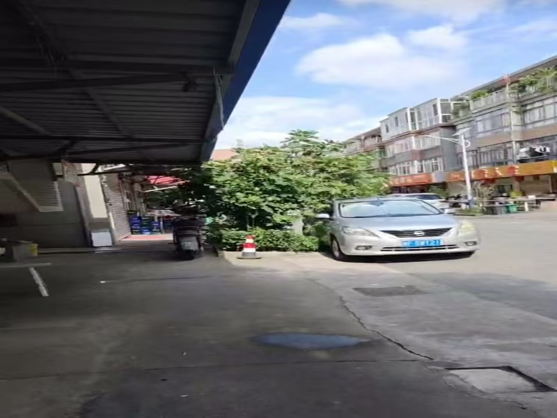 好运转（672）嘉善几万人小区内水产摊位招租