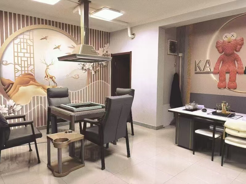 好运转（妖姬棋牌）泾水公寓一区小区门口208㎡棋牌室店转让、
