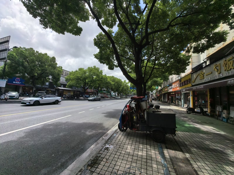好运转（北京烤鸭）嘉兴市南湖区市中心月河历史街地段烤鸭店空店转让