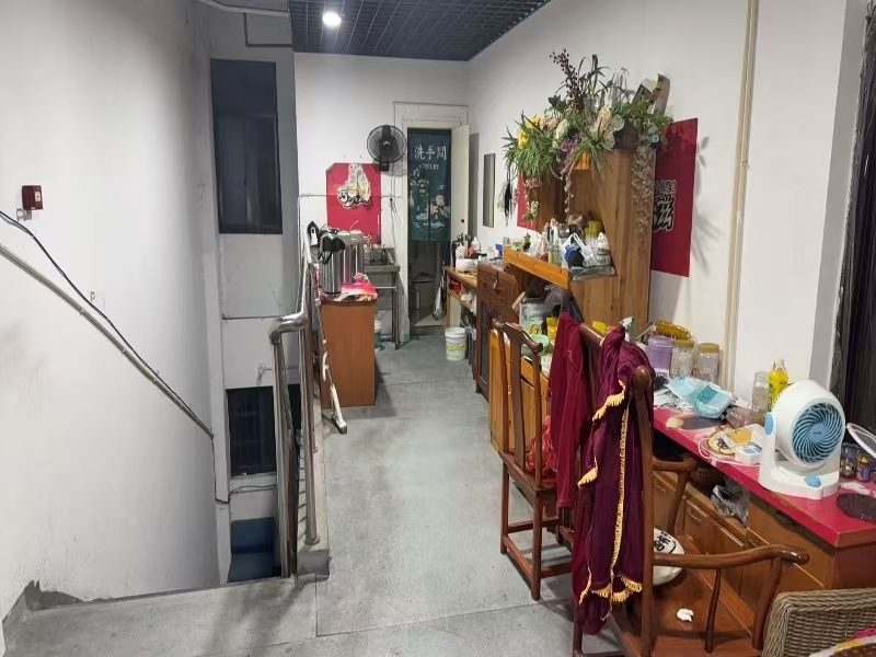 好运转（琴琴冷饮批发空店转让）嘉兴市秀州区油车港商业一条街旺铺转让