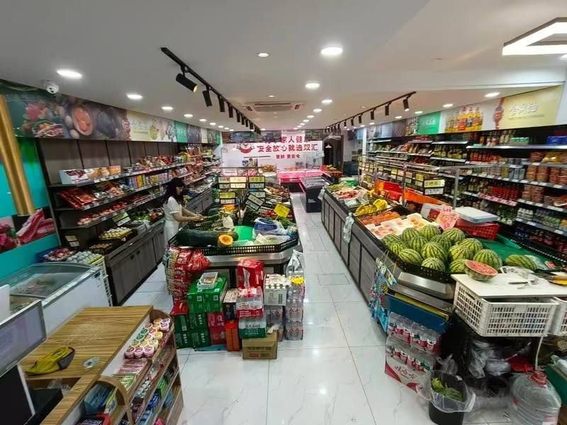 好运转（684）平湖多个小区门口生鲜店转让