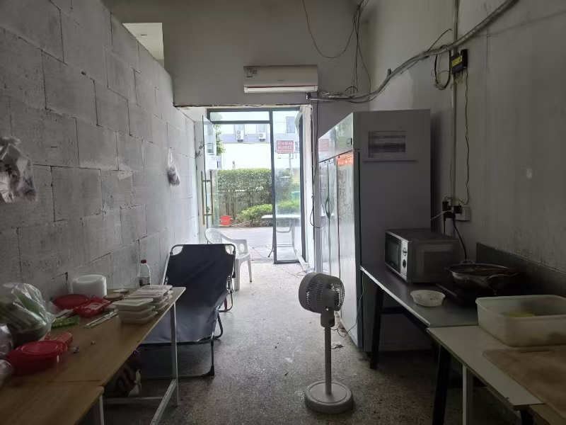 好运转（689）嘉兴中港城外卖店出租