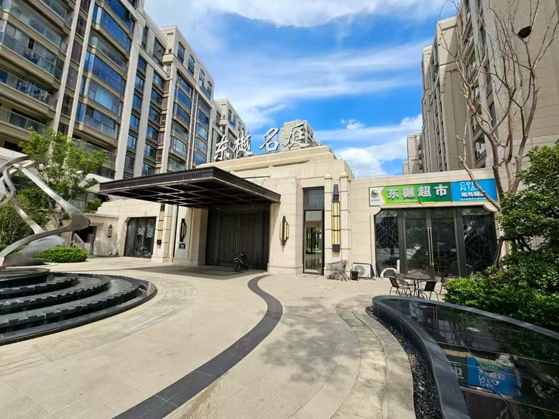 好运转（东樾超市）小区进出口唯读一家超市转让、房租100/天