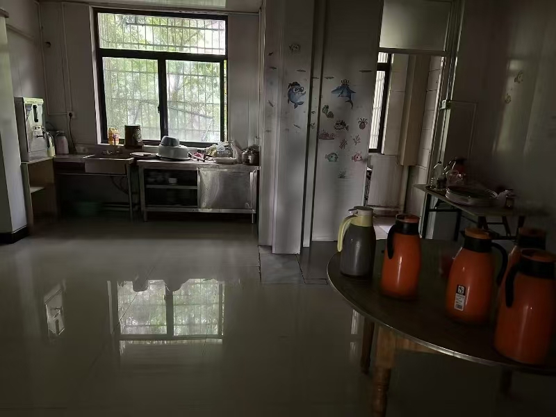 好运转（爱麻士棋牌室）海宁地中海一号公馆小区门口棋牌室低价急转