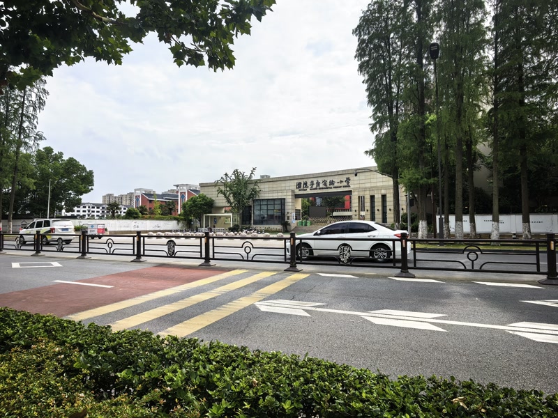 好运转（包笼天下）桐乡市濮院小区门口第一间对面学校早餐店转让