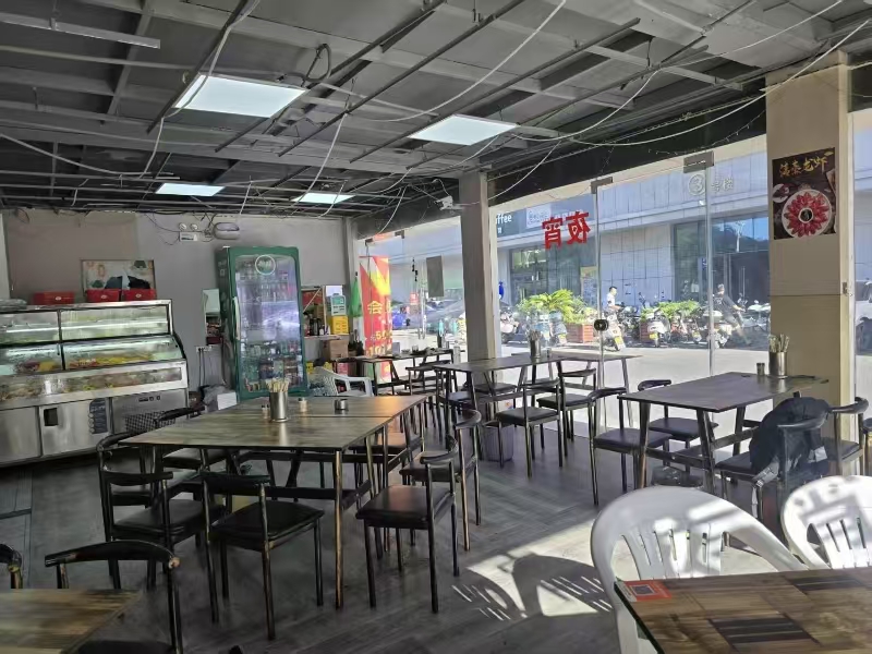 好运转（701）万达广场对面烧烤店转让