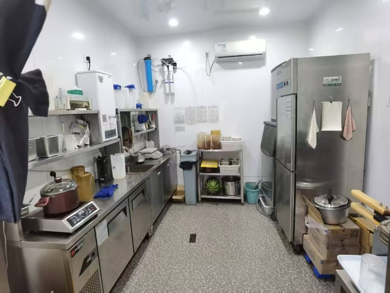 好运转（果茗星）阳海景怡南小区门口80㎡奶茶店转让、