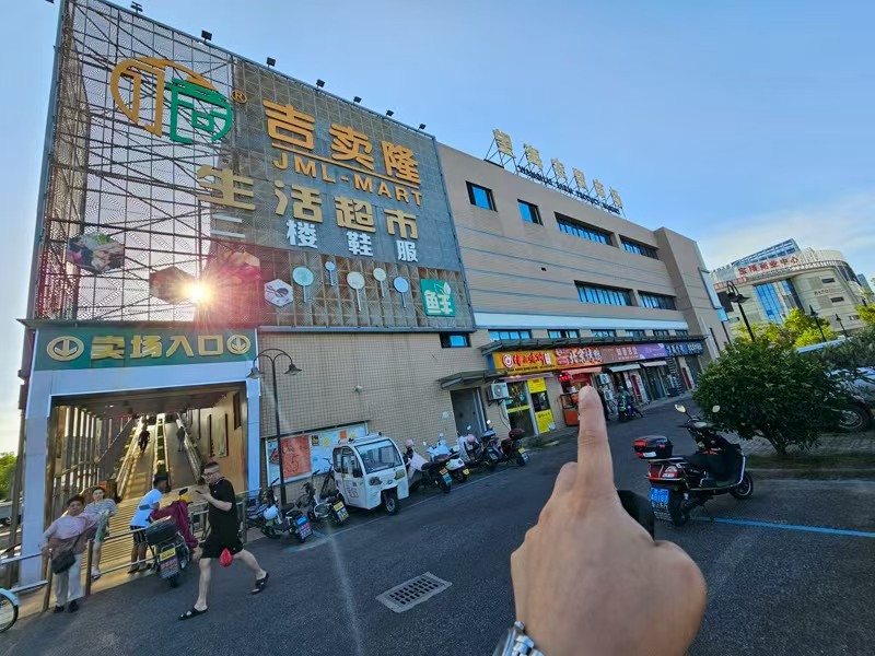好运转（北京烤鸭）菜场附近40平烤鸭熟食店转让