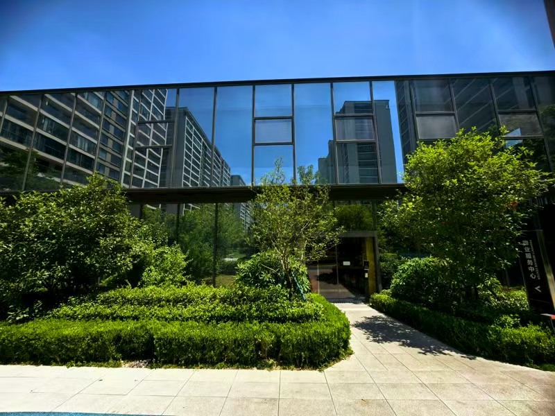 好运转（荟禾超市）桐乡市大型高层小区独家超市带快递驿站转让