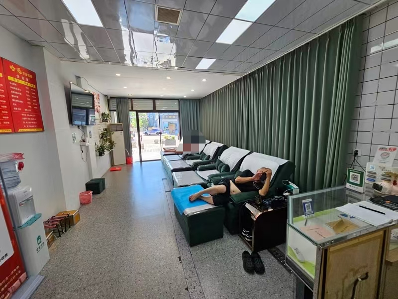 好运转（哈呢足浴）大型成熟小区门口第二间足浴店.超.低.价.转让