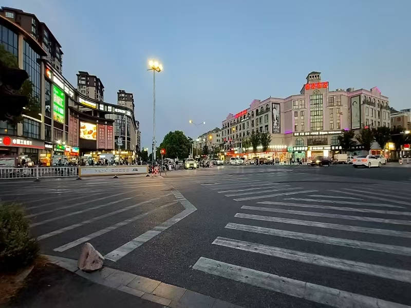 好运转（夜夜蚝烧烤）嘉兴市王店镇花园路十字路口烧烤店转让