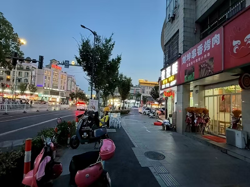 好运转（夜夜蚝烧烤）嘉兴市王店镇花园路十字路口烧烤店转让