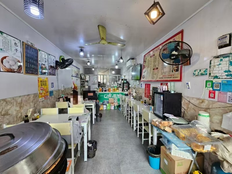 好运转（园乐生煎小吃）小区门口唯独早餐店转让，已经做了7年