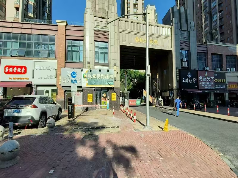 好运转（兆元便利超市）南湖区万达广场多栋小区门口、独家超市转让，打底能做5000