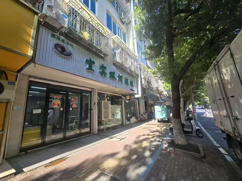 好运转（719）桐乡万人小区临街饭店转让