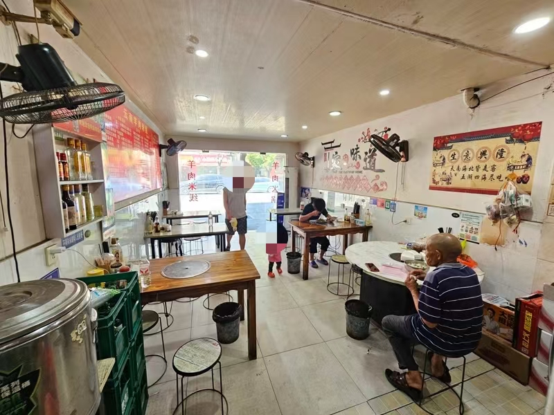 好运转（云南羊肉米线）嘉善万人厂区附近餐饮美食街50平小吃店转让