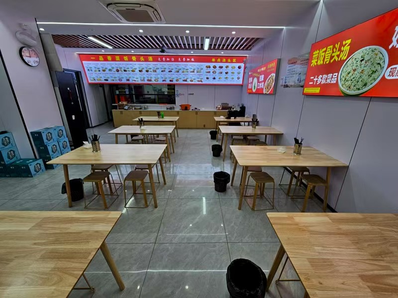 好运转（一品香菜饭骨头汤）纯一层98平菜饭骨头汤转让、餐饮不限