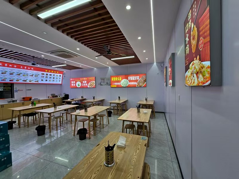 好运转（一品香菜饭骨头汤）纯一层98平菜饭骨头汤转让、餐饮不限