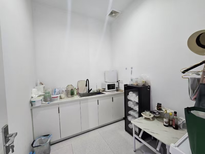 好运转（723）嘉兴八佰伴旁美容养生店转让