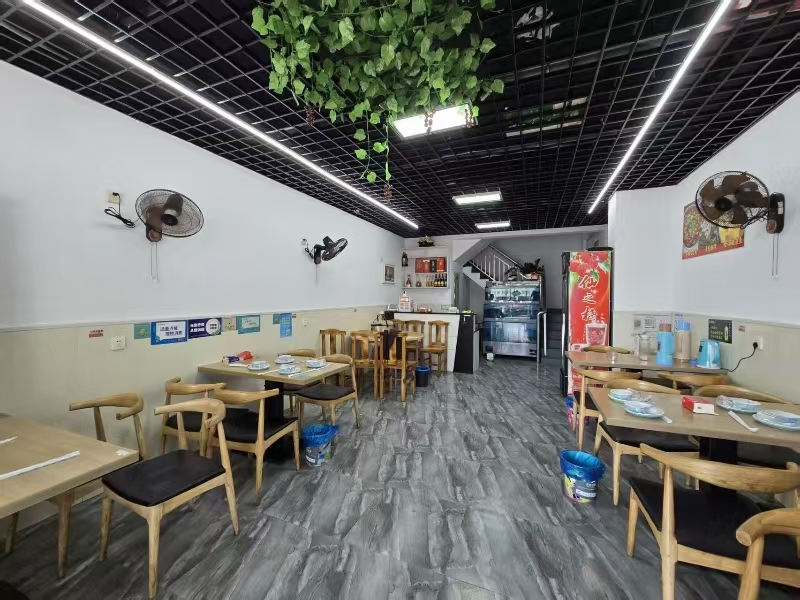 好运转（726）海宁热闹区川菜饭店转让