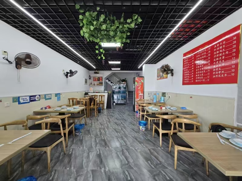 好运转（726）海宁热闹区川菜饭店转让