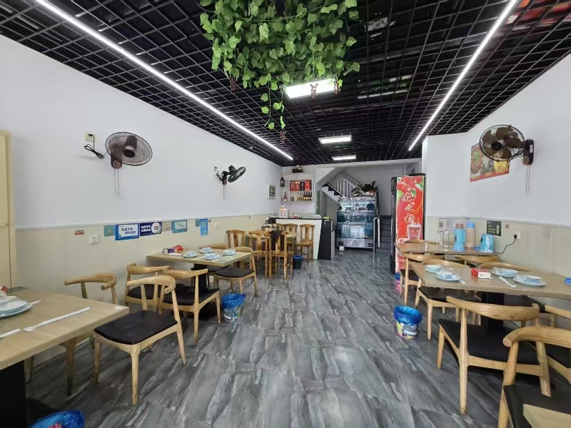好运转（726）海宁热闹区川菜饭店转让