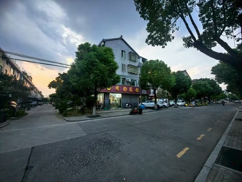 好运转（川渝菜馆）桐乡市文华小区餐饮店转让