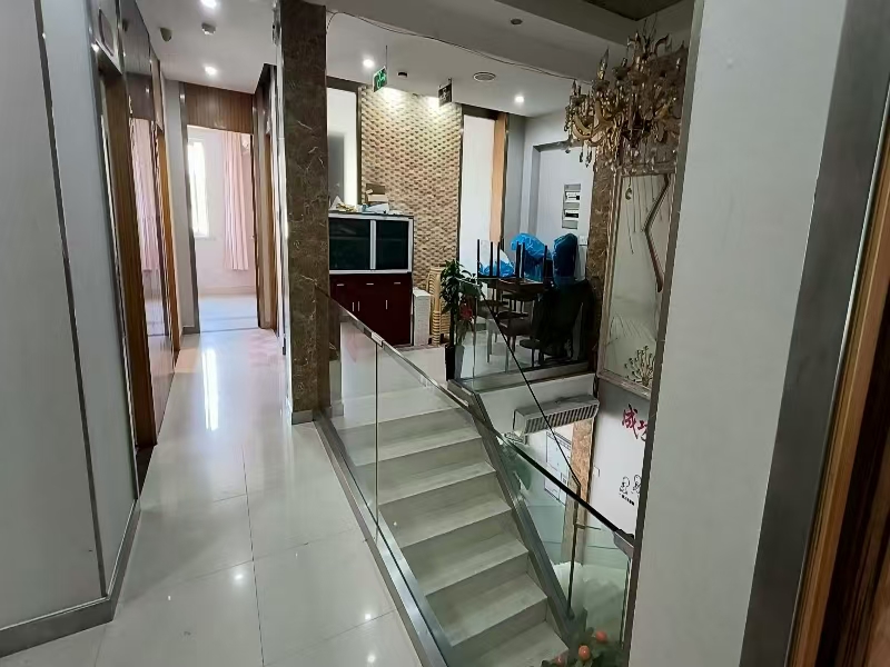 好运转（735）平湖夜宵一条街火锅店转让