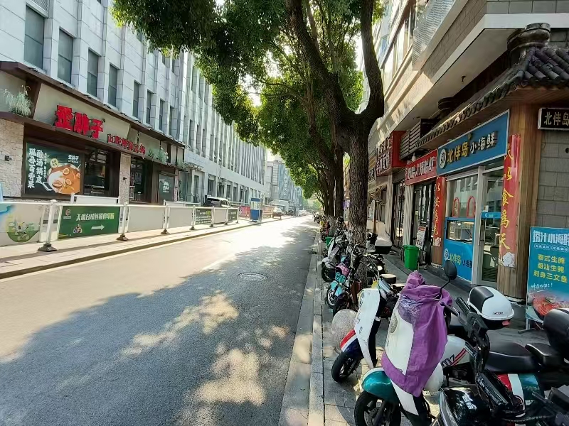 好运转（盱眙人盱眙虾）秀州区友谊街天境台球会所对面餐饮店转让