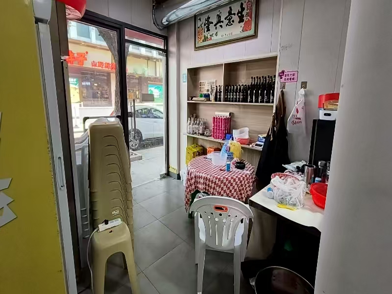 好运转（盱眙人盱眙虾）秀州区友谊街天境台球会所对面餐饮店转让