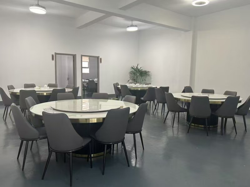 好运转（鲁湘园）嘉兴市南湖区小区门口360平带天然气餐饮店转让