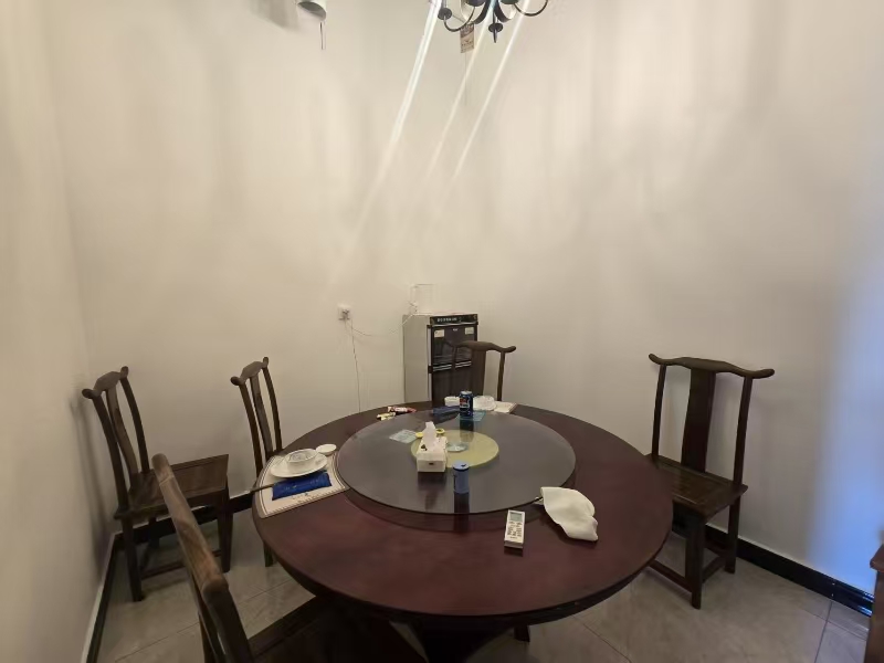 好运转（蒲歧小网海鲜 ）海宁市中心精装修餐饮店转让
