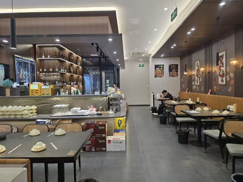 好运转（极炙深夜烧烤主题餐厅）南湖区紫竹路精装修餐饮店转