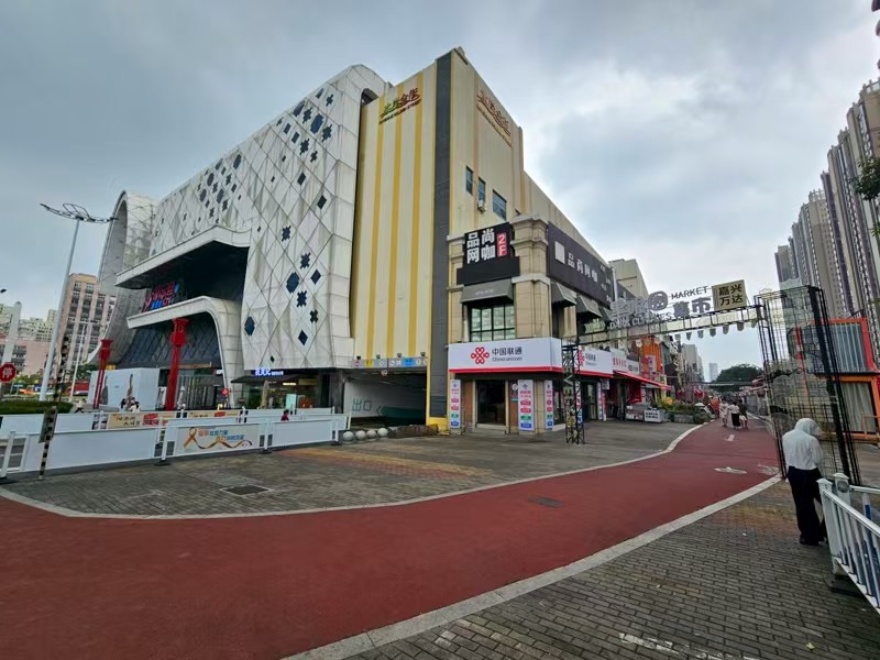 好运转(尊龙 台球会所)万达水岸金街422㎡台球厅转让或承包出去