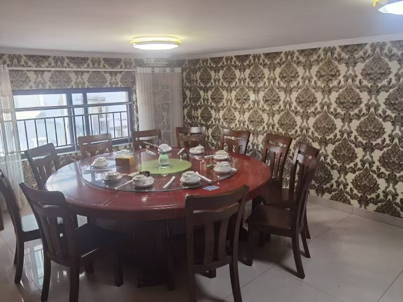 好运转（味来轩私房菜）桐乡市濮院凯旋路2335-2337号，190㎡餐饮店转让、