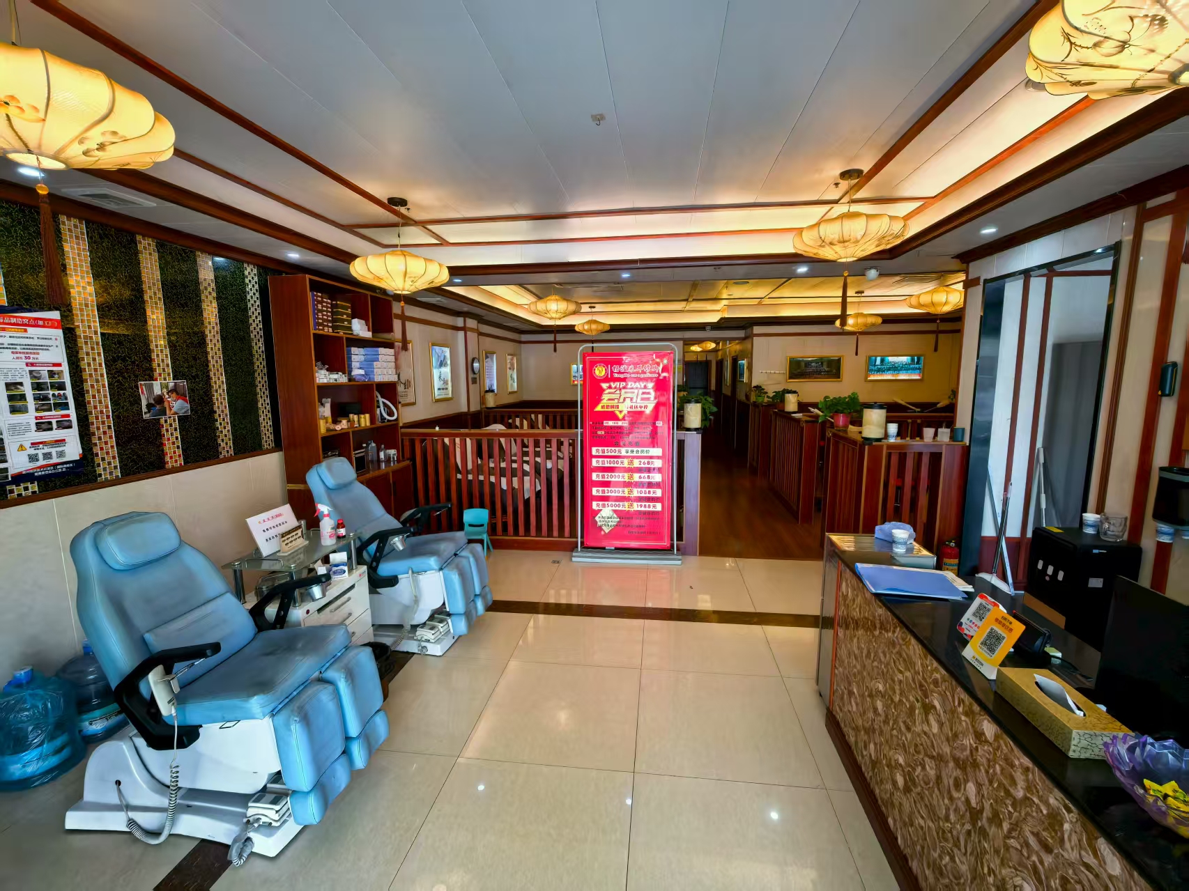 好运转(杨波采耳修脚)秀洲区两个大型小区门口养生馆转让带烟酒店一起