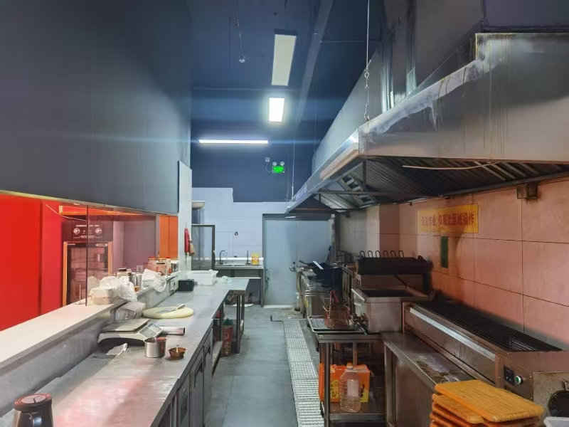 好运转(三顾烤炉烤鱼烧烤)嘉兴市南湖区广益路万达300㎡餐饮店转让